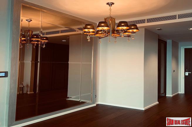 The Diplomat 39 | Elegant Two Bedroom for Sale Near Many Phrom Phong Amenities-6