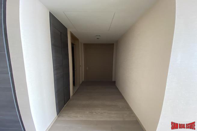 The ESSE Asoke | Excellent Two Bedroom Condo for Sale on the 39th Floor - Last Chance, Special Price !-6