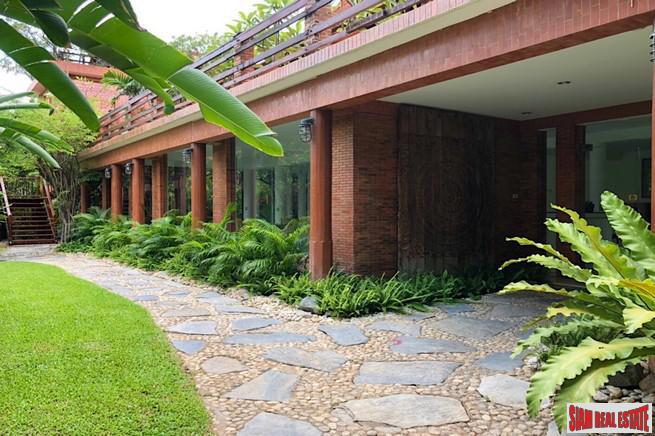 Traditional Thai Style House with Six Bedrooms and Wrap Around Terrace for Sale in Laksa-9