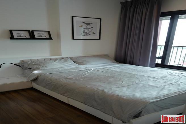 WYNE Sukhumvit | One Bedroom for Sale with Nice City and Pool Views in Phra Khanong-9