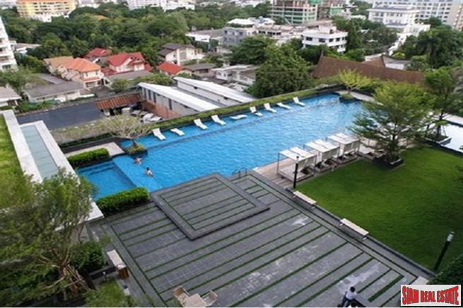 WYNE Sukhumvit | One Bedroom for Sale with Nice City and Pool Views in Phra Khanong-10