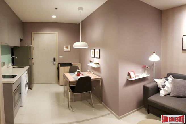 Rhythm Sukhumvit 36 | Comfortable One Bedroom Thong Lo Condo for Sale with City & Pool Views-11