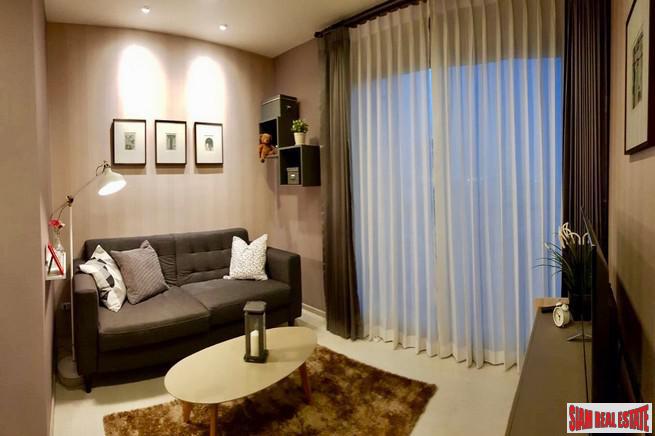 Rhythm Sukhumvit 36 | Comfortable One Bedroom Thong Lo Condo for Sale with City & Pool Views-8