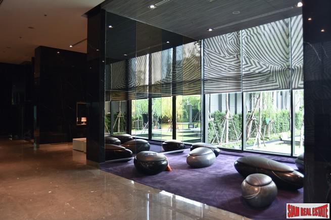 Rhythm Sukhumvit 36 | Comfortable One Bedroom Thong Lo Condo for Rent with City & Pool Views-2