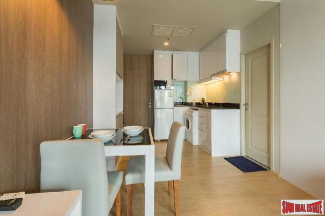 Noble Refine | One Bedroom, Excellent Location, Pool Views in Phrom Phong-1