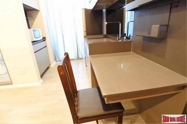 The Room Sukhumvit 69 | One Bedroom Condo with Pool & Garden Views in Phra Khanong-7