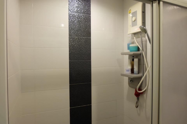 Aspire Rama 9 | Brightly Furnished One Bed Condo on 20th Floor with Closed Kitchen in Excellent Location of Rama 9-16