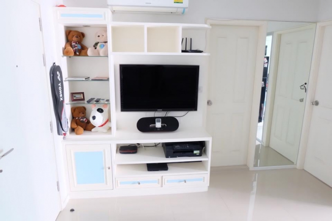 Aspire Rama 9 | Brightly Furnished One Bed Condo on 20th Floor with Closed Kitchen in Excellent Location of Rama 9-5