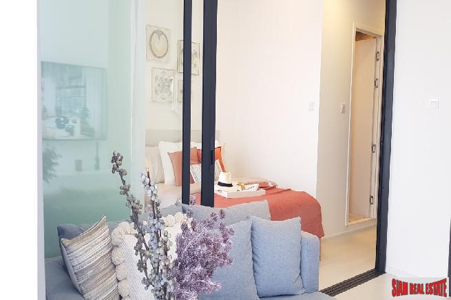 New Luxury High-Rise Newly Completed Next to BTS at Ratchayothin, Chatuchak - 1 Bed Units-15