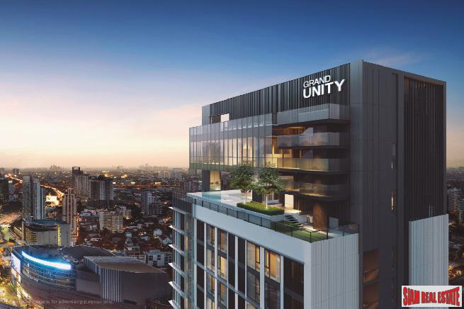 New Luxury High-Rise Newly Completed Next to BTS at Ratchayothin, Chatuchak - 1 Bed Corner and 1 Bed Plus-0