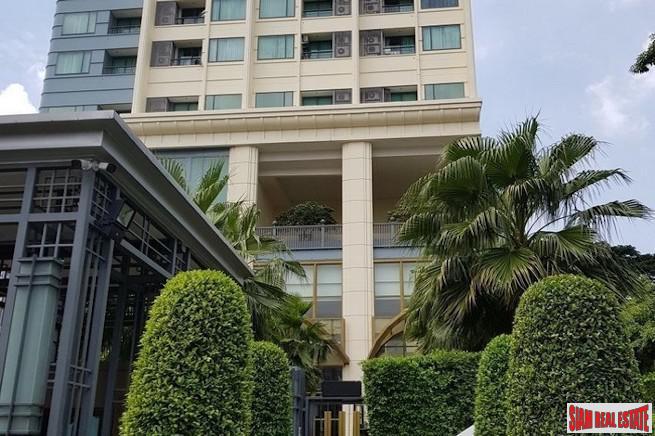 Q Asoke | Cozy Rare Studio Unit for Sale with Pool & City Views in Petchaburi-2