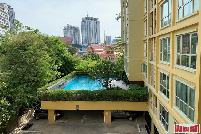Hive Sukhumvit 65 | Cheerful Pool View One Bedroom Condo for Sale 650 m. from BTS Ekkamai-0