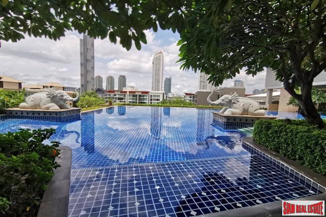 Baan Sathorn Chaophraya | Exceptional River Views from this Two Bedroom Condo for Sale in Saphan Taksin-6
