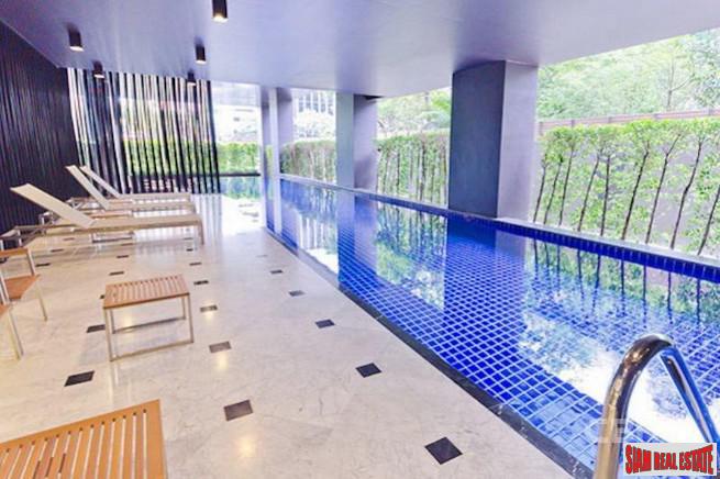 Noble Reveal | Warm and Homey One Bedroom with Clear City Views for Sale in Ekkamai-9