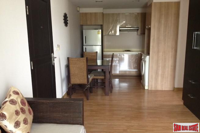 The Alcove 49 | Two Bedroom Corner Condo for Sale in Low-Rise Building-8