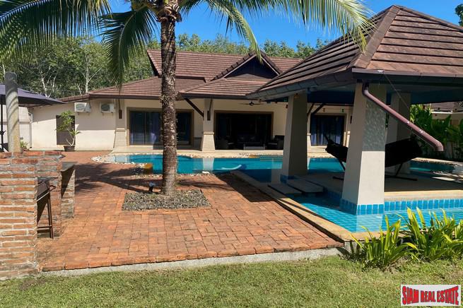 Four Bedroom Pool Villa with Large Outdoor Living Area with Gardens and BBQ-8