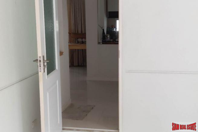 Sivalee Ramkhamhaeng-Wongwaen | 2 Storey 3 Bed House Located next to Clubhouse in Peaceful Estate at Ramkhamhaeng Road Area-19