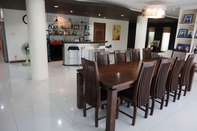 Ultimate Home Office | Large Luxury 5 Bed House with Private Pool Plus Office Building at Bang Chak, Close to BTS Punnawithi-9
