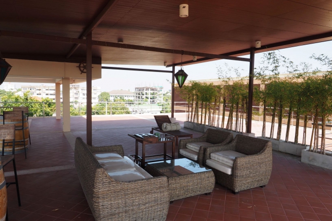 Ultimate Home Office | Large Luxury 5 Bed House with Private Pool Plus Office Building at Bang Chak, Close to BTS Punnawithi-1