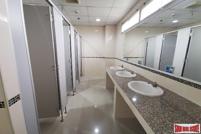 Ultimate Home Office | Large Luxury 5 Bed House with Private Pool Plus Office Building at Bang Chak, Close to BTS Punnawithi-25