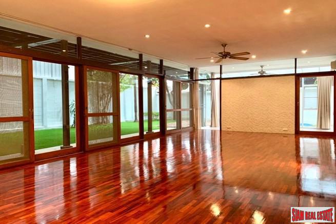 Three Bedroom Stand Alone House for Rent Five Minutes from BTS Thong Lo - Pet Friendly & Large Garden!-9