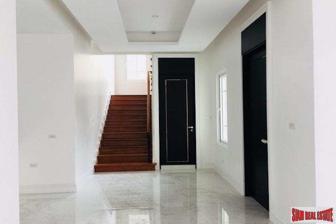 New Modern Five Bedroom Family-Style Home with Rooftop Terrace and 4 Parking Stalls for Sale in Ari-5