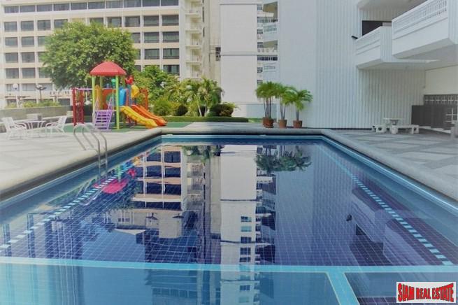 Grand Ville House 2 | Super Large Four Bedroom Family Style Condo for Sale in the Heart of Asok-6