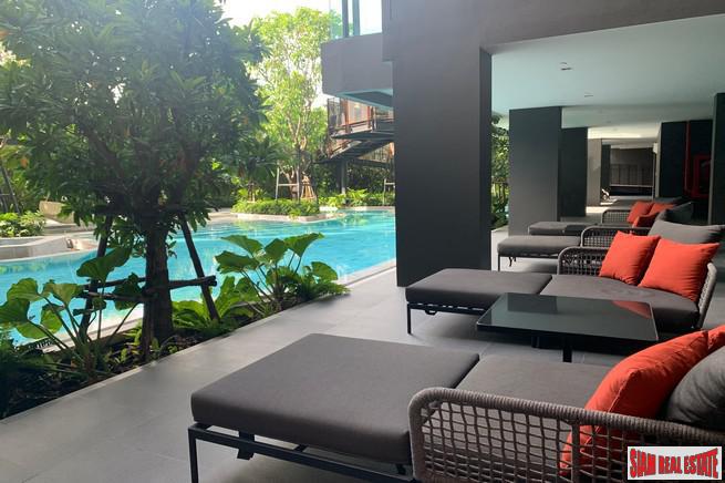 Newly Completed High-Rise at New Rama 9 Area on Ramkhamhaeng Road 9 Close to MRT by Leading Thai Developers - Studio Units - Up to 10% Discount!-19