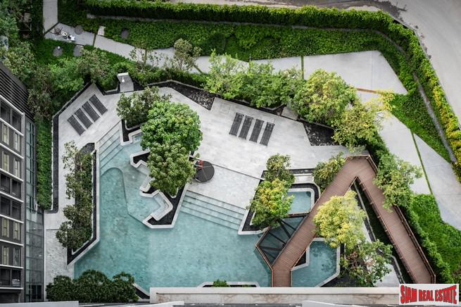 Newly Completed High-Rise at New Rama 9 Area on Ramkhamhaeng Road 9 Close to MRT by Leading Thai Developers - 1 Bed Units - Up to 10% Discount!-2