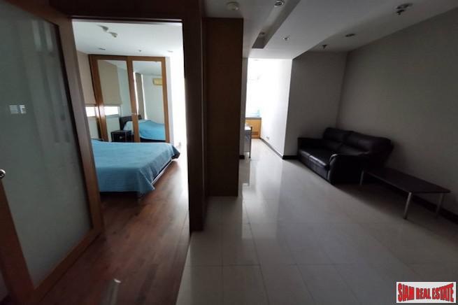 The Master Centrium | Unique Three Bedroom Asok Condo on 25th Floor for Sale with Separate Living Quarters-16