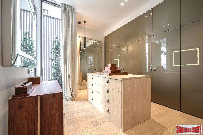 Luxury Development of 5 Newly Completed 5 Storey Home Offices at Phatthanakan, Suan Luang-7