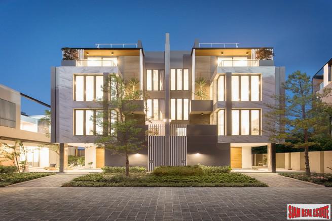 Secure Estate of Luxury Town Homes in Construction at Sukumvit 101, Phunnawithee-0