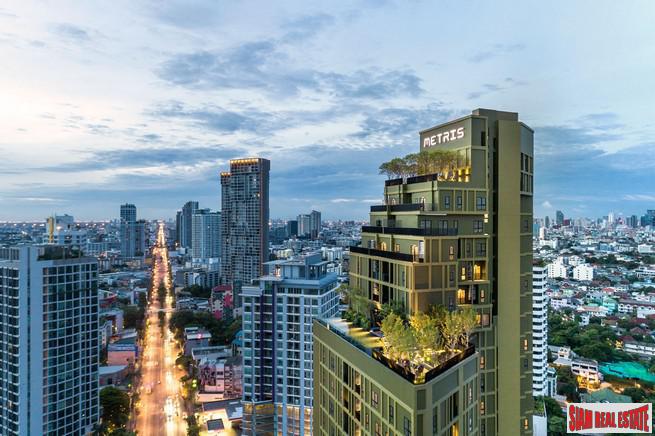 Newly Completed High-Rise Condo Project at Ladprao, 250 M. Phahonyothin MRT - 2 Bed Units - Up to 22% Discount!-0