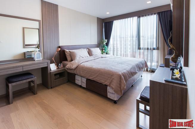 Low-Rise Quality Condo at Soi Thong Lor with Roof Facilities, close to Phetchaburi Road - 2 Bed Units-6