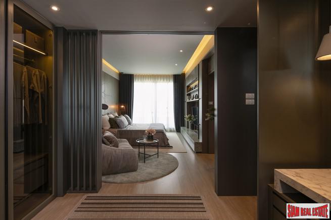 New Project in Construction Of Modern Smart Home Town Houses with Large Club House at Ladprao-8