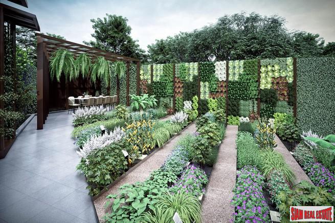 New Ultra Luxury High-Rise on Sukhumvit Road close to BTS Ekkamai - 2 Bed Units