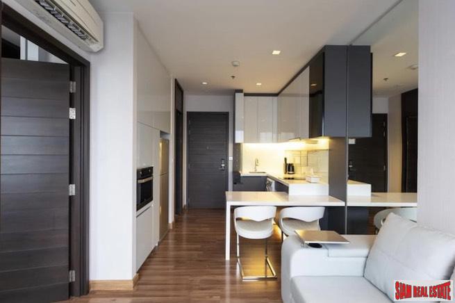 Ivy Ampio | Contemporary One Bedroom Ratchadaphisek Condo for Sale with Unblocked City Views-4