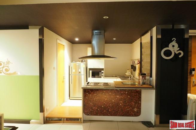 Fullerton Sukhumvit | Two Bedroom Private Corner Condo with City Views for Sale in Thong Lo - Pet Friendly!