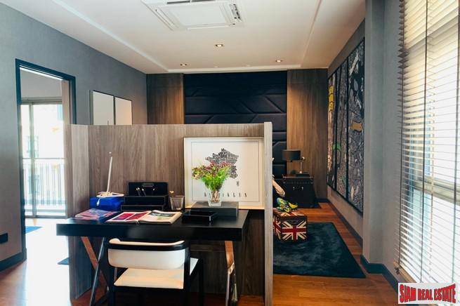 Luxury 4 Bed Show House for Sale in Exclusive Estate with Clubhouse at Bangchak Sukhumvit, close to BTS Phunnawithee