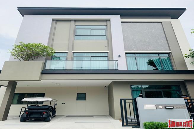 Luxury 4 Bed Show House for Sale in Exclusive Estate with Clubhouse at Bangchak Sukhumvit, close to BTS Phunnawithee