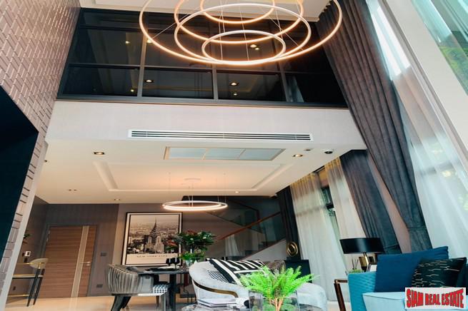 Luxury 4 Bed Show House for Sale in Exclusive Estate with Clubhouse at Bangchak Sukhumvit, close to BTS Phunnawithee