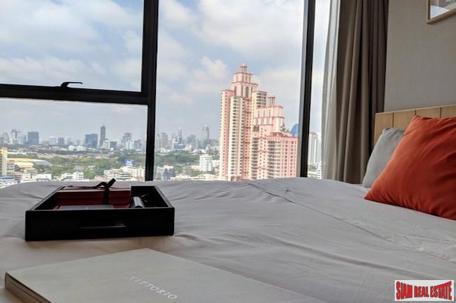 The Lumpini 24 | Fantastic City Views and Excellent Facilities - Two Bedroom Condo for Sale on Sukhumvit 24