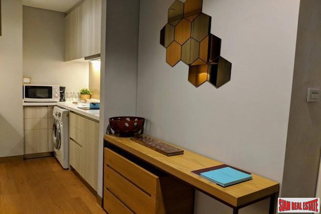 The Lumpini 24 | Fantastic City Views and Excellent Facilities - Two Bedroom Condo for Sale on Sukhumvit 24
