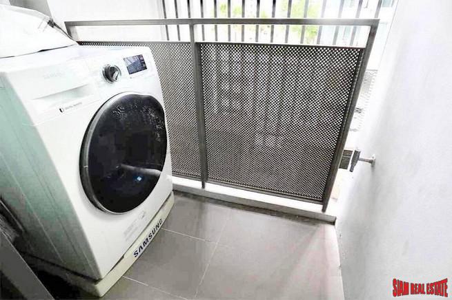 The Room Sukhumvit 69 | One Bedroom Condo for Sale with Pool Views and 100 m. to BTS Thong Lo