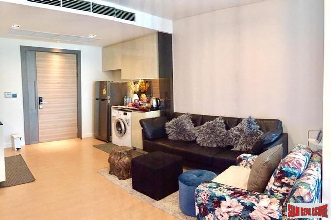 The Room Charoenkrung 30 | One Bedroom Condo for Sale with Outstanding River Views-6