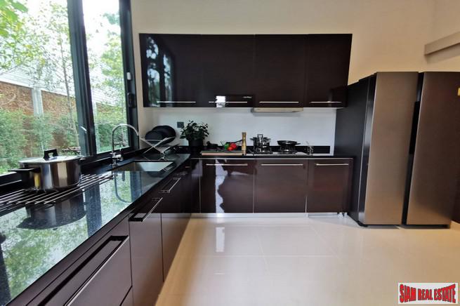 Luxury 5 Bed Show House for Sale in Exclusive Estate with Clubhouse at Bangchak Sukhumvit, close to BTS Phunnawithee-11