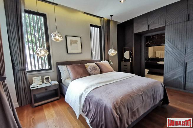 Luxury 5 Bed Show House for Sale in Exclusive Estate with Clubhouse at Bangchak Sukhumvit, close to BTS Phunnawithee