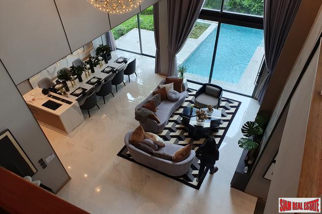 Luxury 5 Bed Show House for Sale in Exclusive Estate with Clubhouse at Bangchak Sukhumvit, close to BTS Phunnawithee