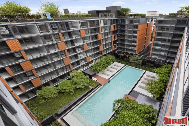 Newly Completed High Quality Low-Rise Condo with Excellent Facilities close to BTS Ekkamai - 1 Bed Plus Units-4