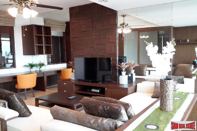 Baan Sathorn Chaophraya | Exceptional River Views from this 2 Bed Corner Unit on 26th Floor on the Chaophraya River-8